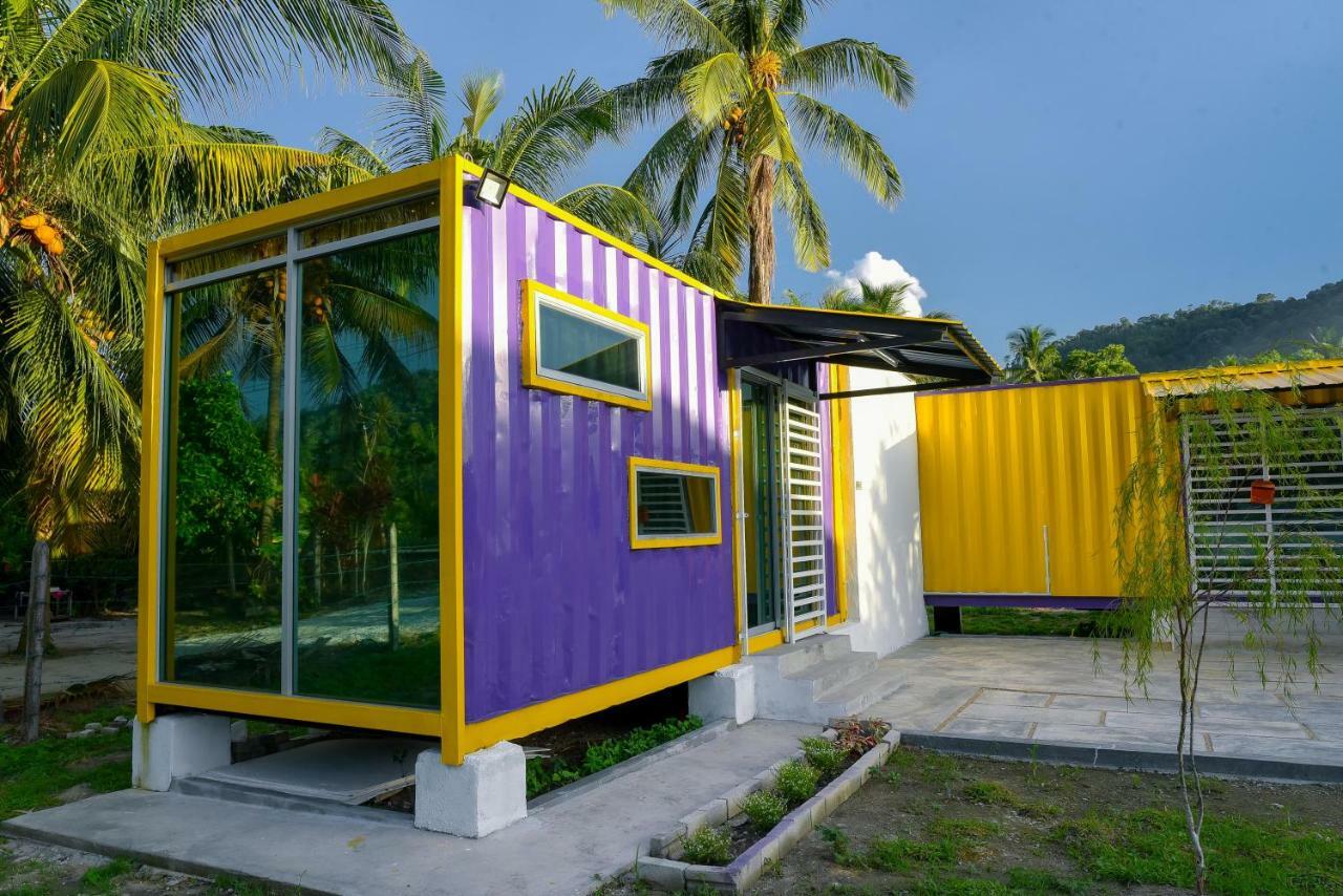 Purple Cube At Lumut Cube Homestay Kontena Exterior foto